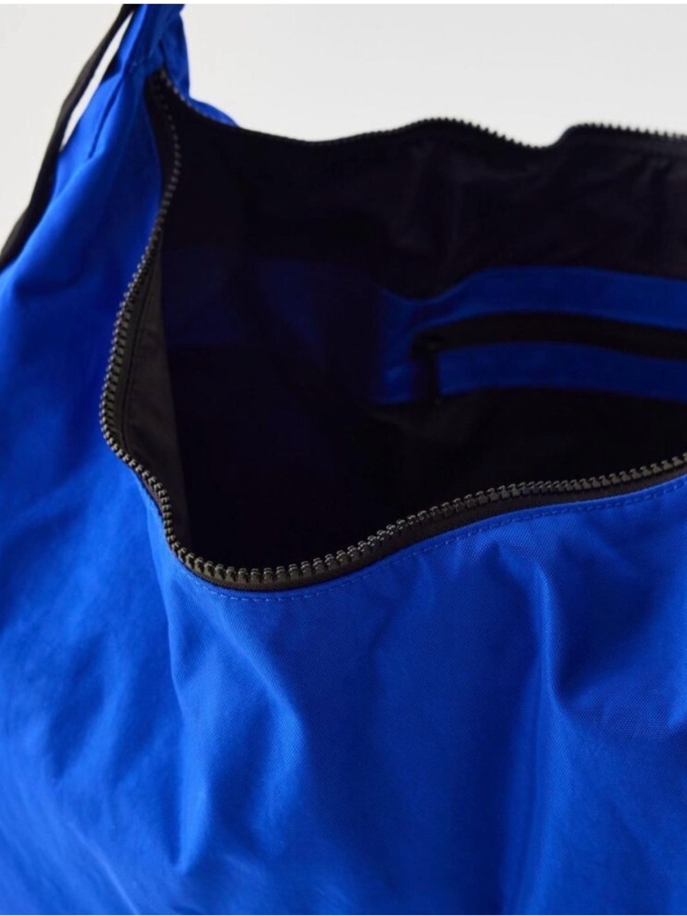 BAGGU Large Nylon Crescent Bag Lapis - Picture 7 of 15